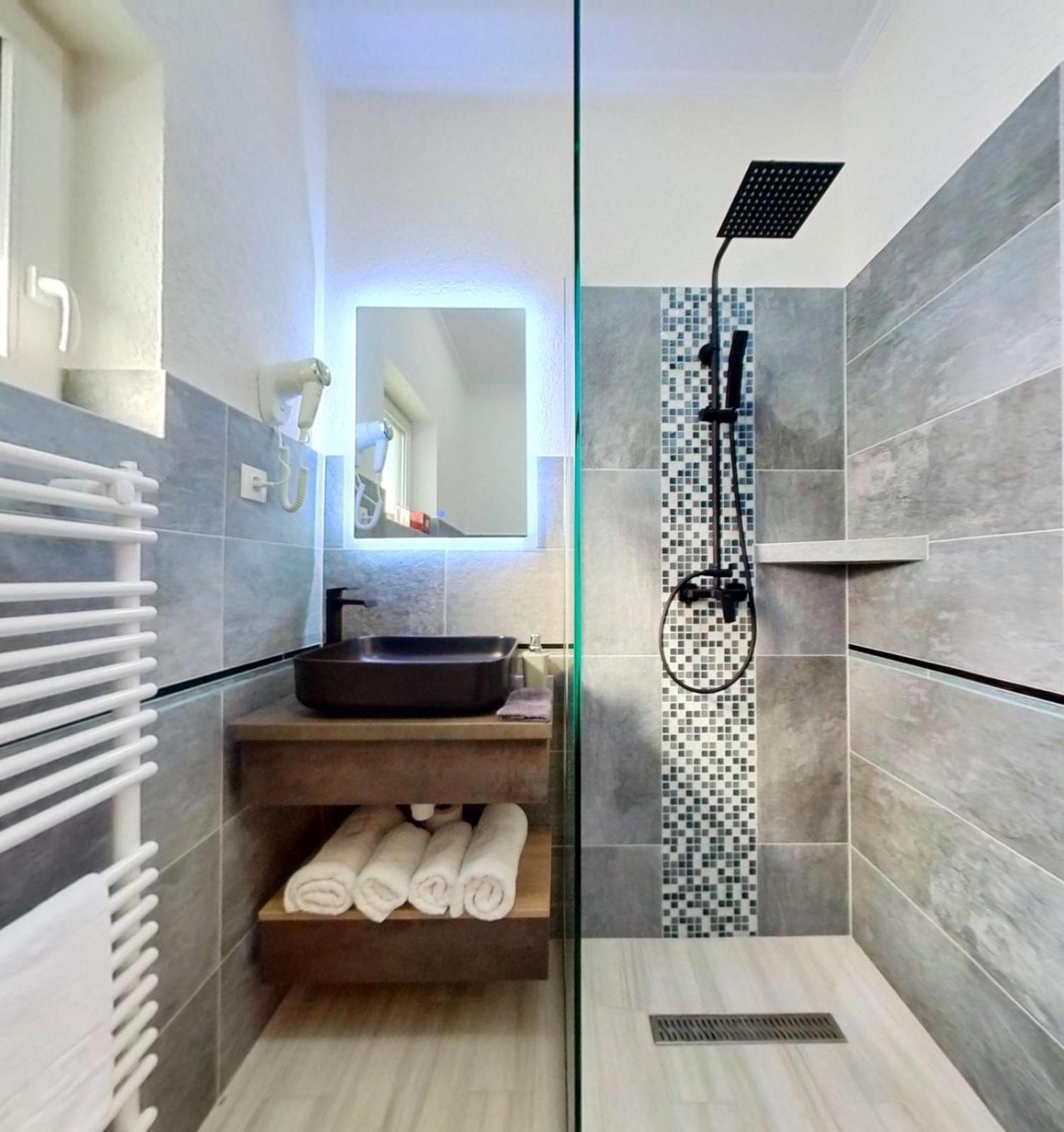 Vila Diamond Lux&Spa 索瓦塔 外观 照片